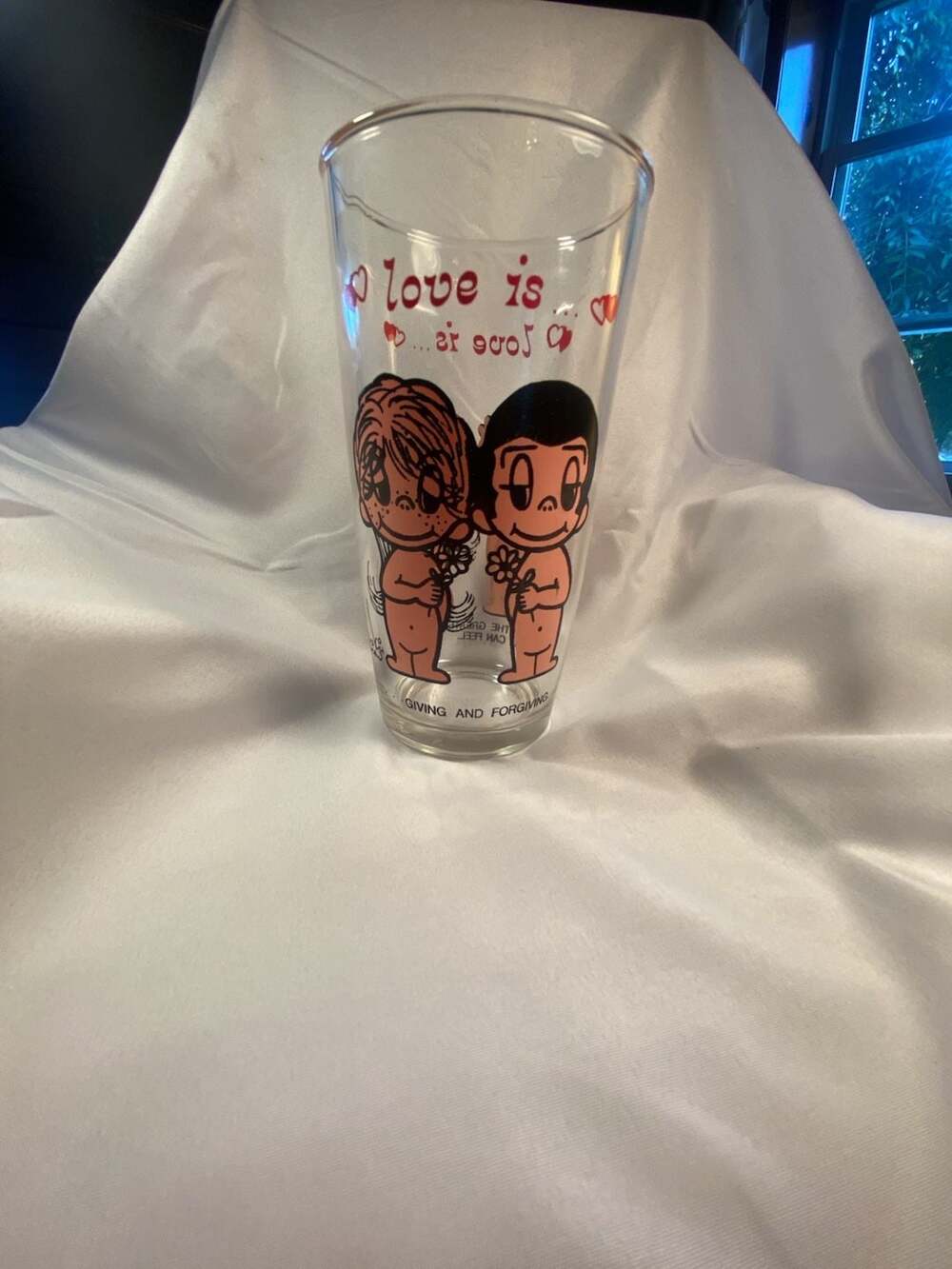 Vintage Love Is Comic Strip 16 oz Collectible Glass by Kim Casali LA Times 1970s